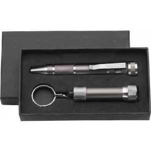 Szersz�mk�szlet, ez�st